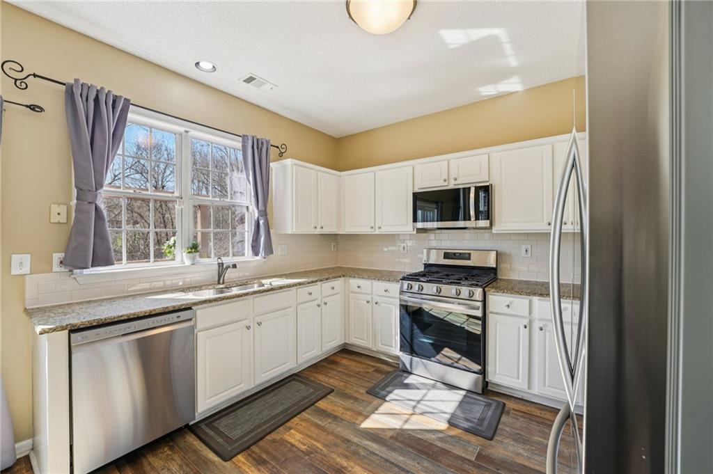 3320 Ridgefair Drive