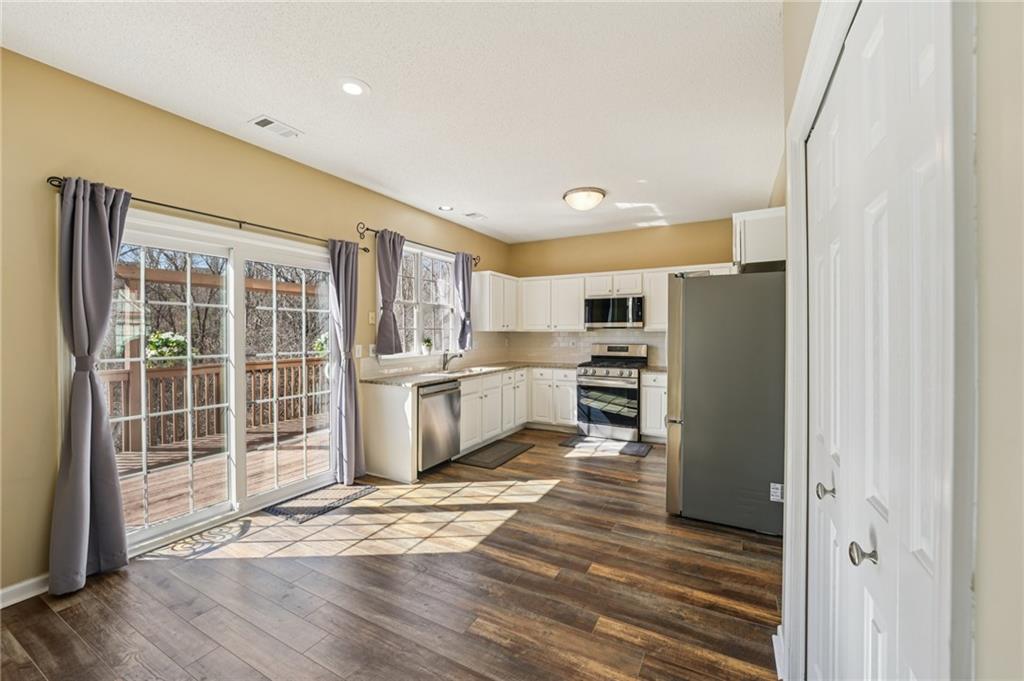 3320 Ridgefair Drive