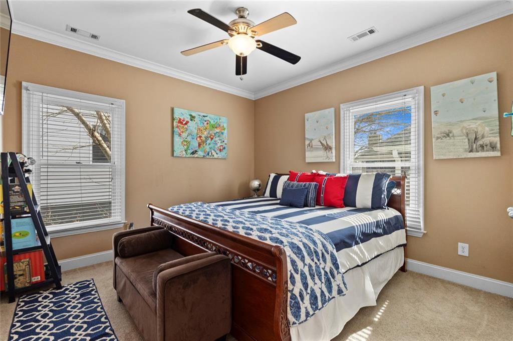 786 SE Connally Street SE