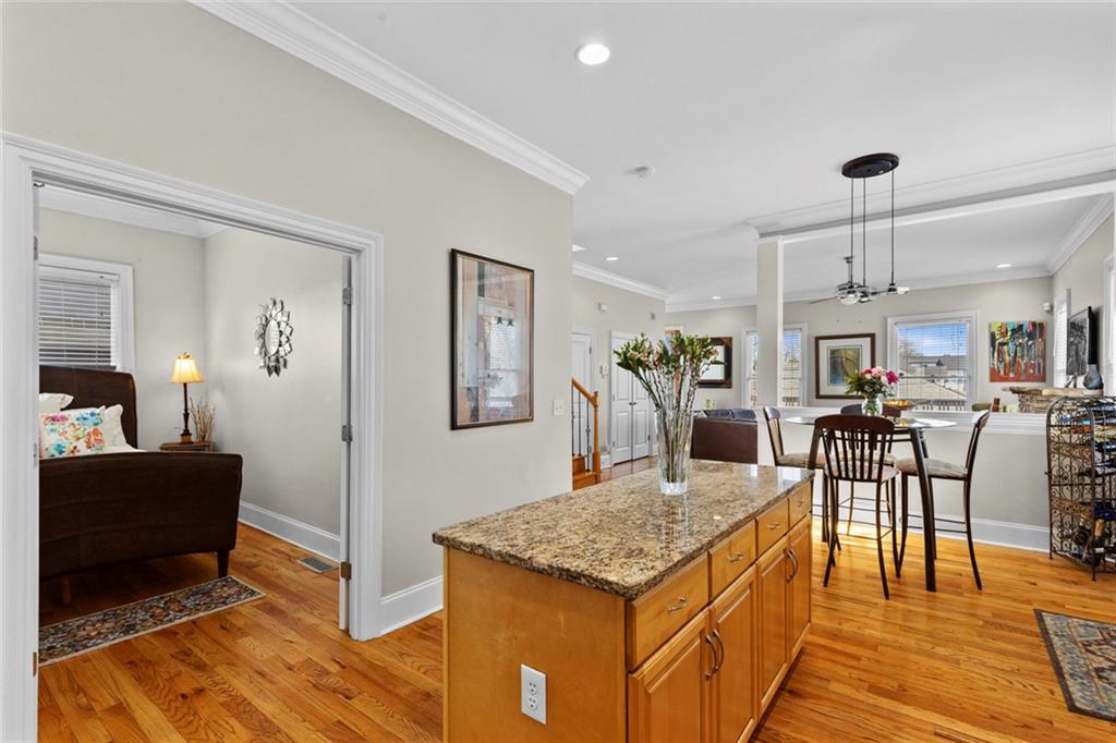 786 SE Connally Street SE