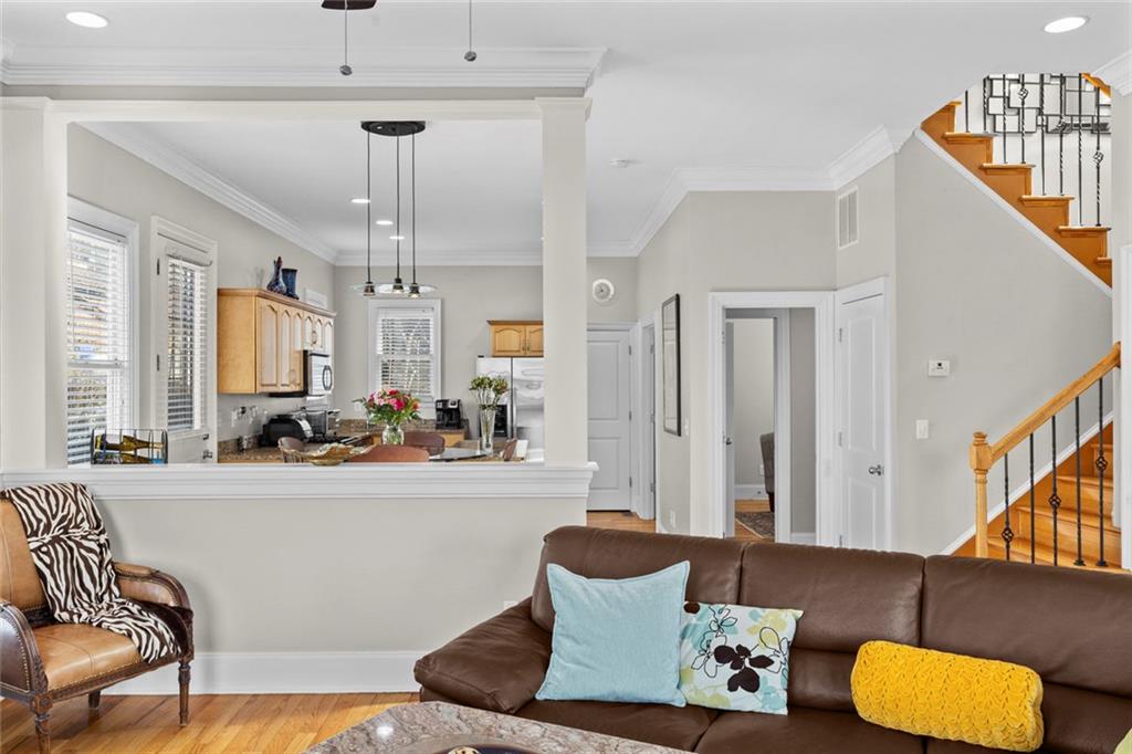 786 SE Connally Street SE