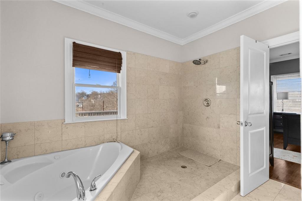 786 SE Connally Street SE