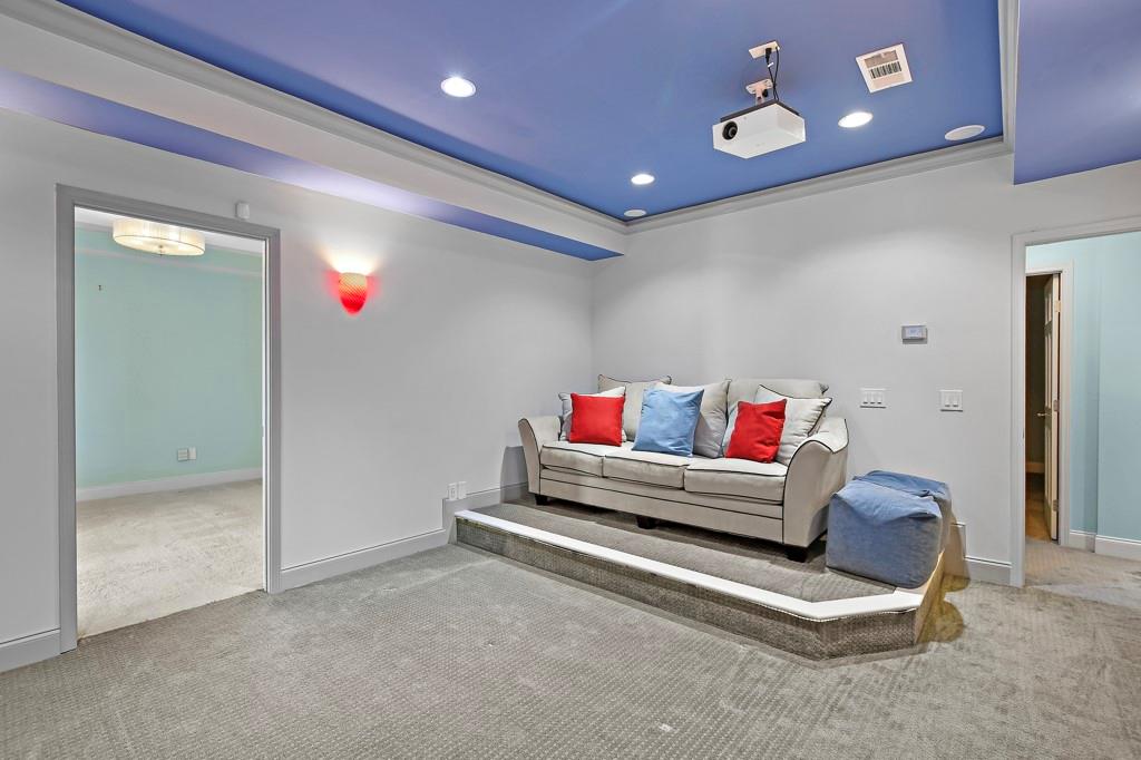 4409 Windsor Oaks Circle