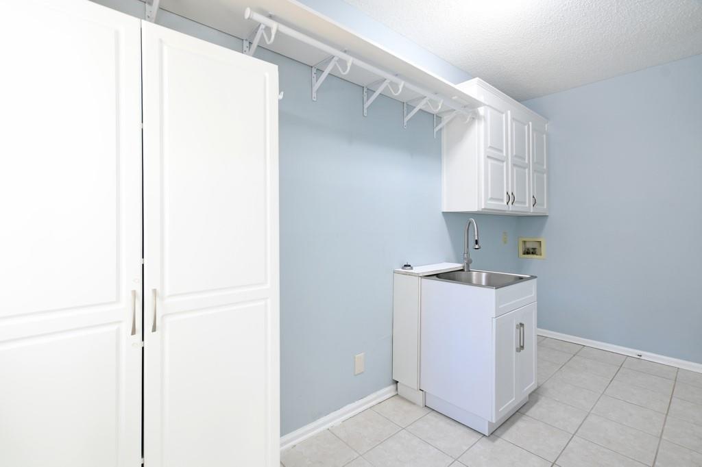 4409 Windsor Oaks Circle