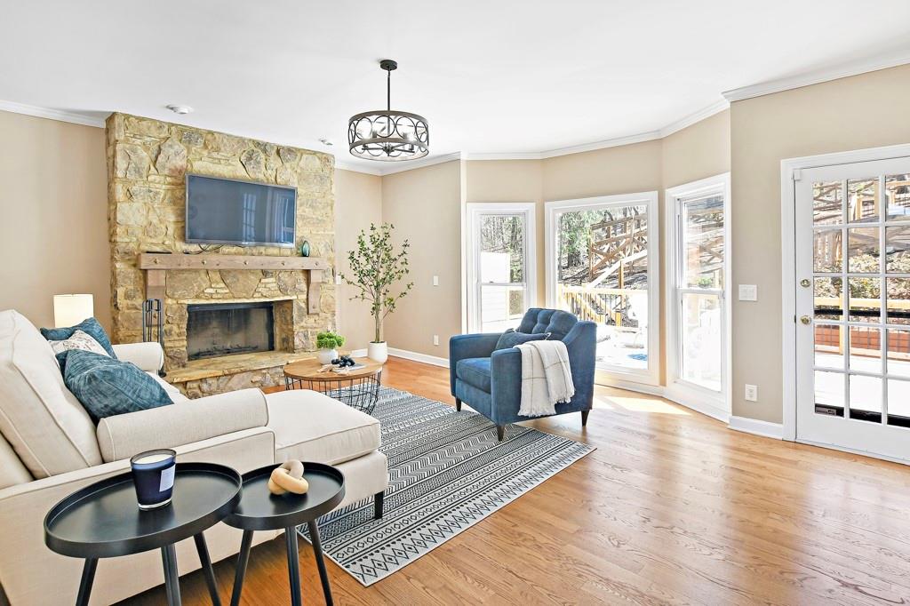 4409 Windsor Oaks Circle
