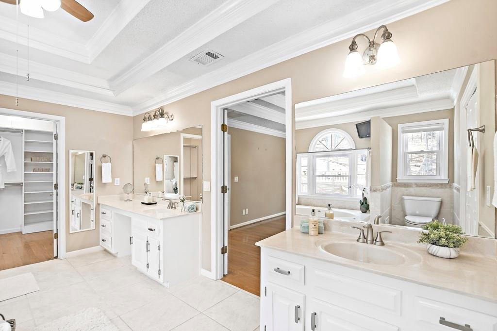 4409 Windsor Oaks Circle