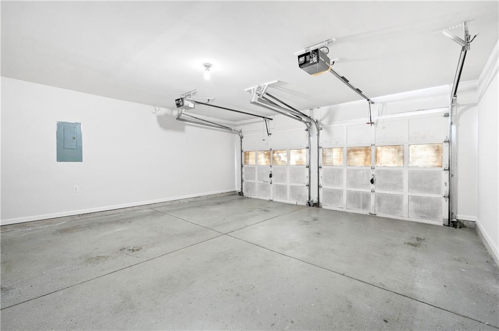 11100 Glenhurst Pass