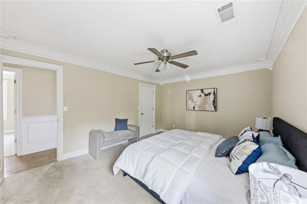 310 Knoll Ridge