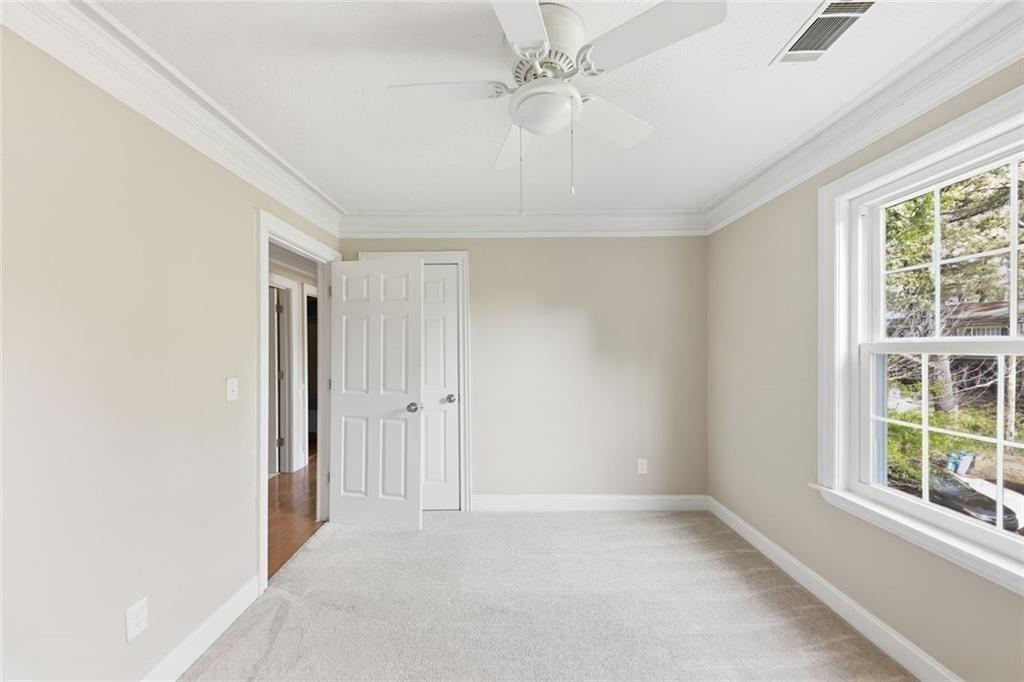 310 Knoll Ridge