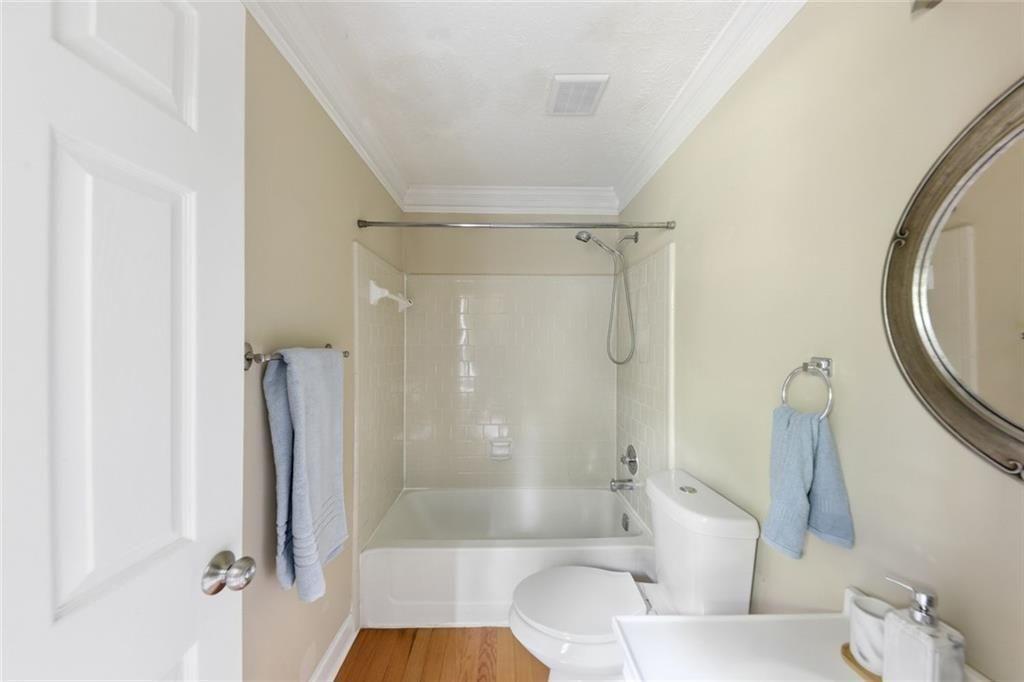 310 Knoll Ridge
