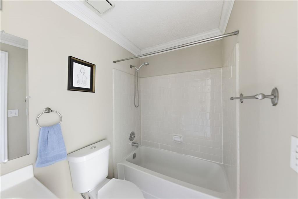 310 Knoll Ridge