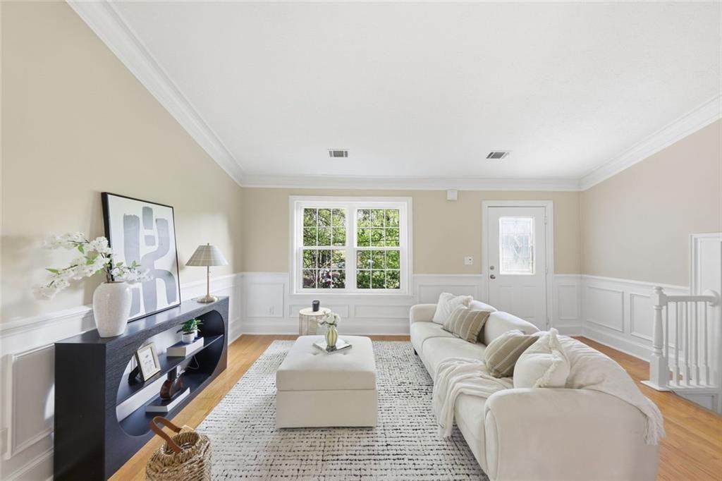 310 Knoll Ridge