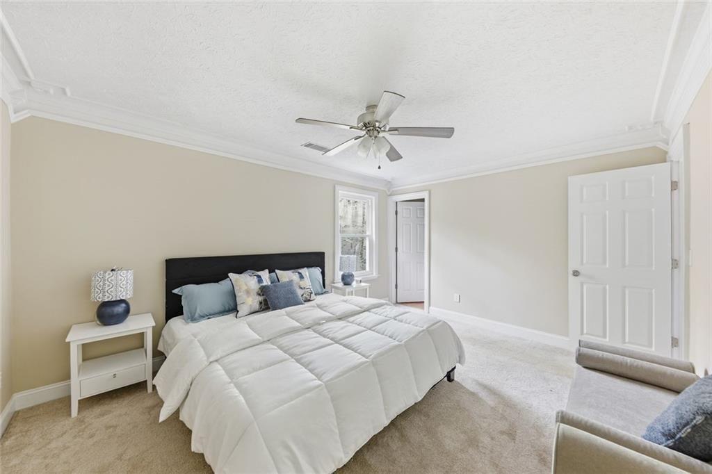 310 Knoll Ridge