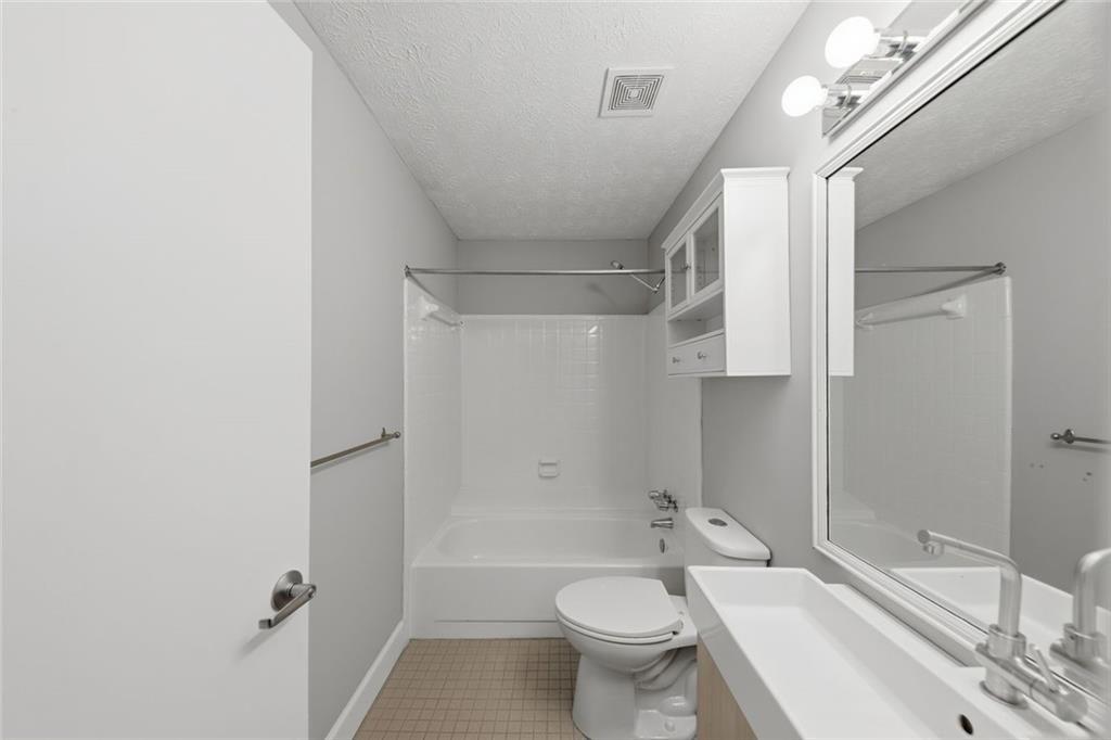 375 Creekside Court