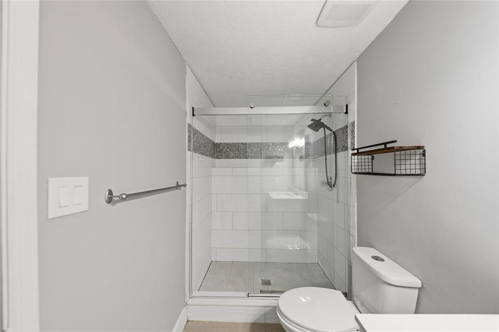 375 Creekside Court