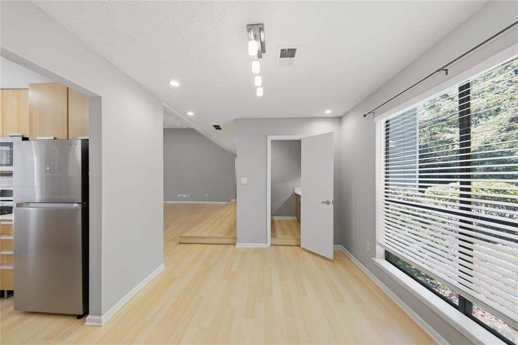 375 Creekside Court