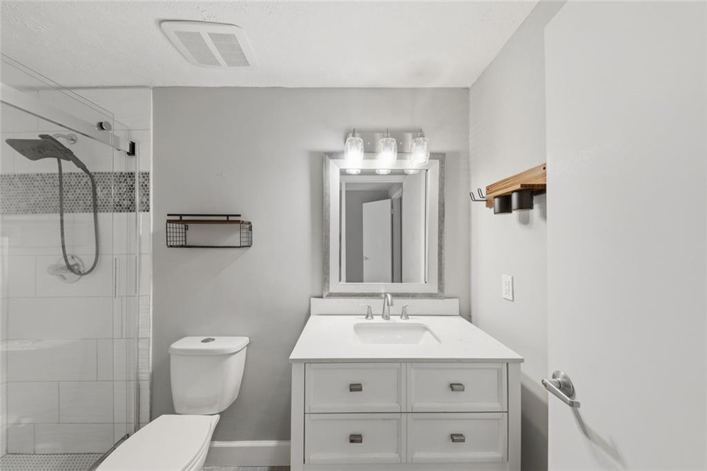 375 Creekside Court