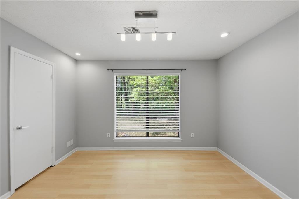 375 Creekside Court