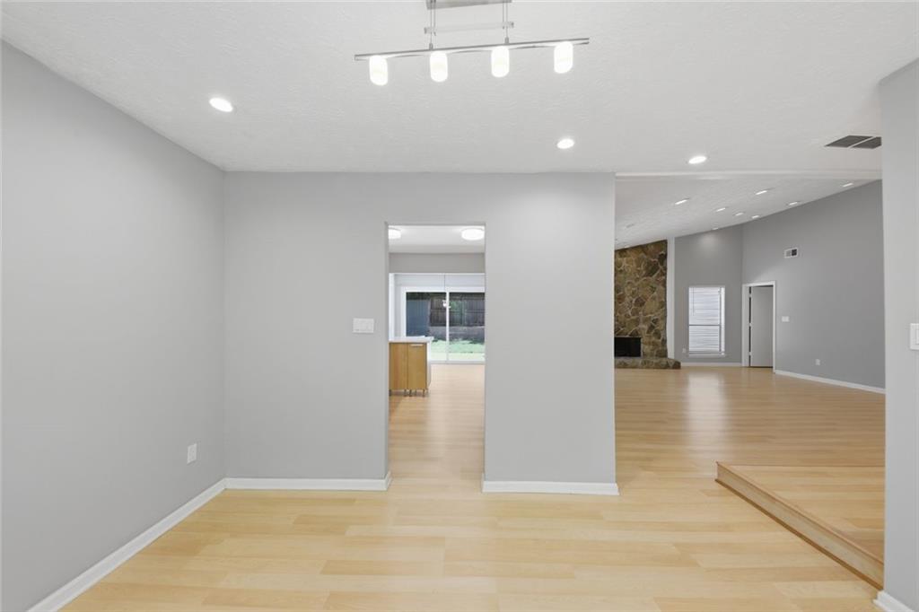 375 Creekside Court