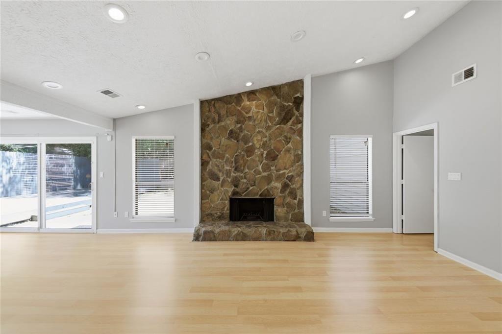 375 Creekside Court