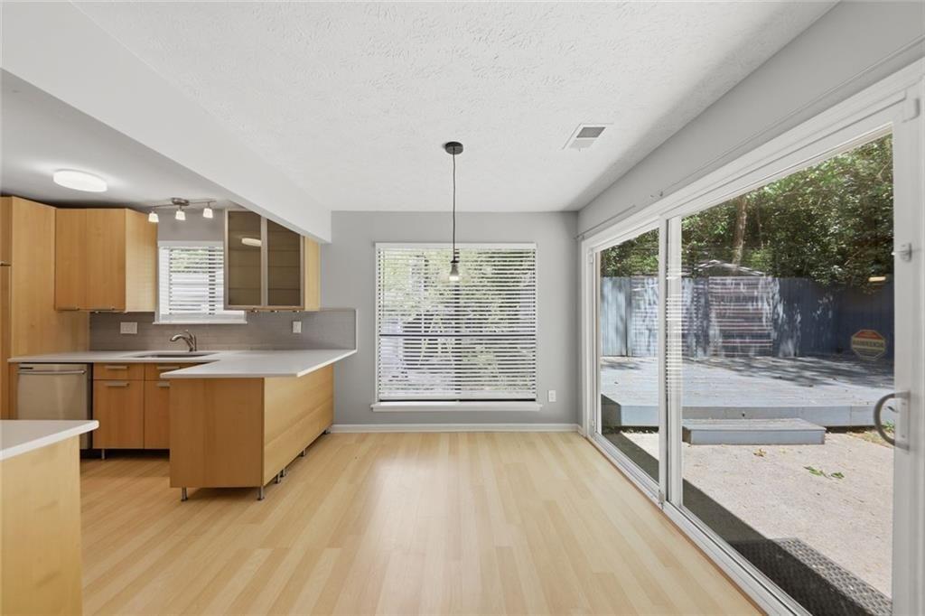 375 Creekside Court