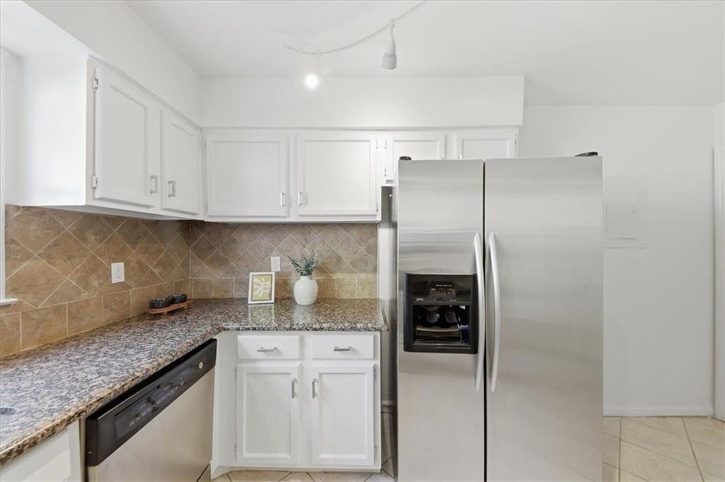 1138 Moorestown Circle