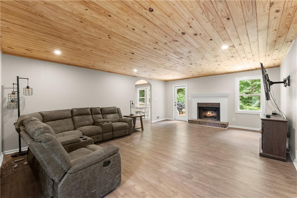 4311 Autumn Lake Drive