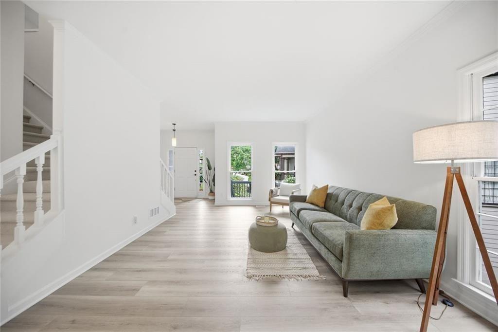 3075 Park Chase