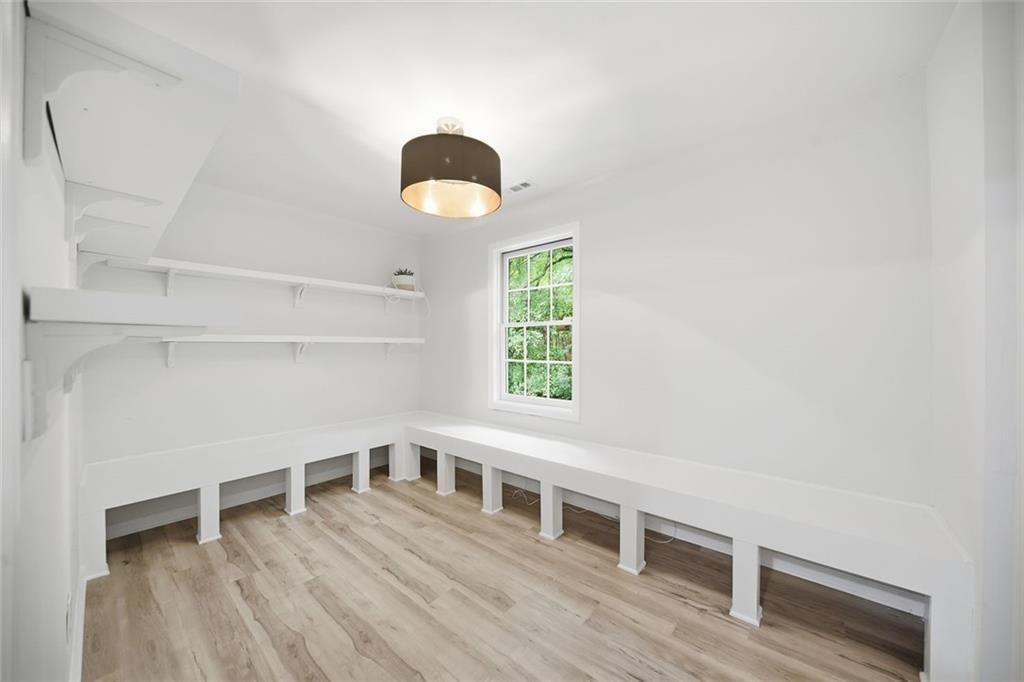 3075 Park Chase