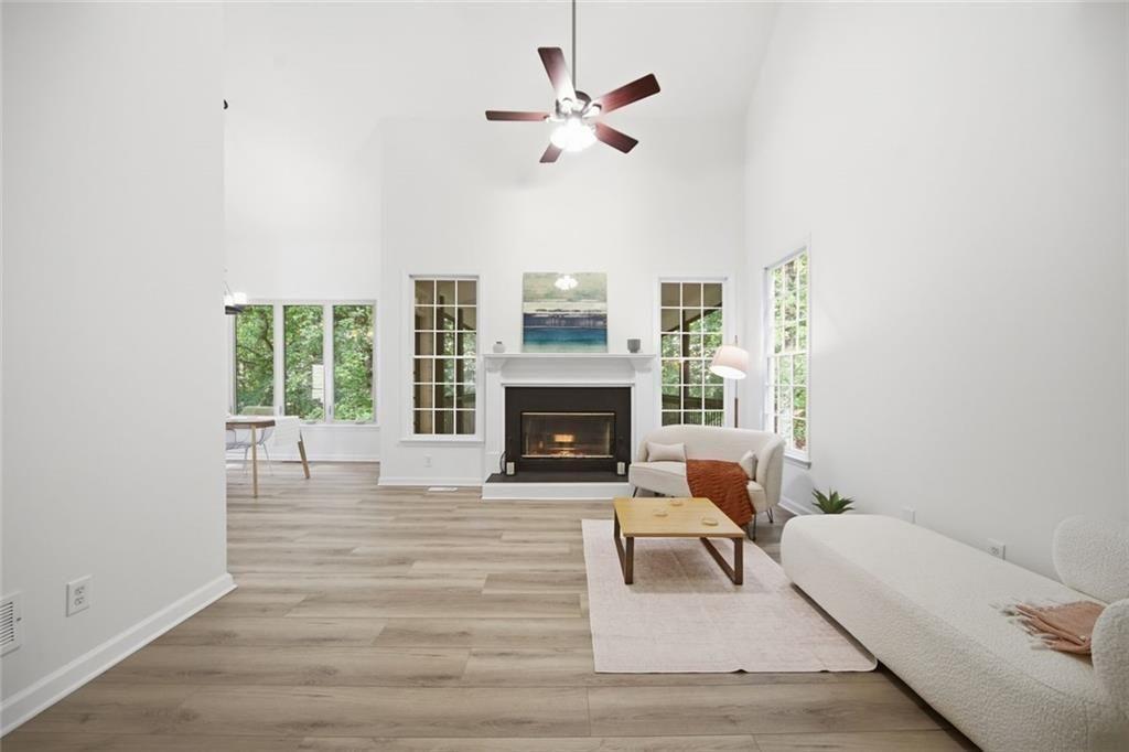 3075 Park Chase