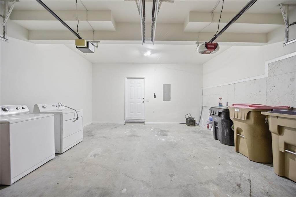 3075 Park Chase