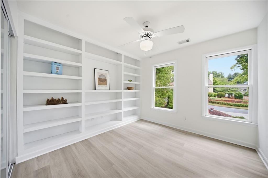 3075 Park Chase
