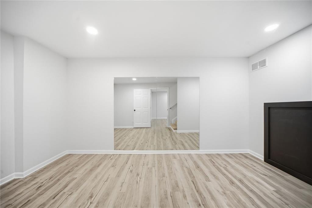 3075 Park Chase