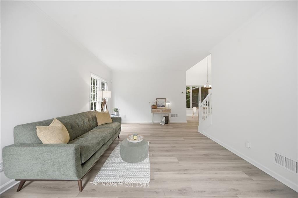 3075 Park Chase