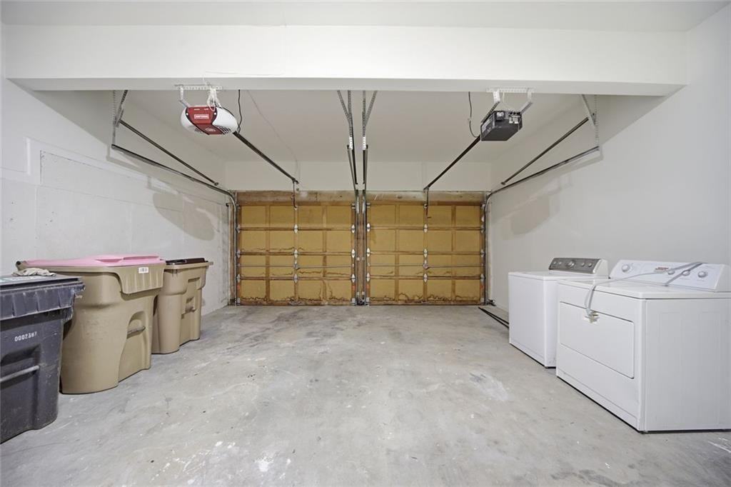 3075 Park Chase