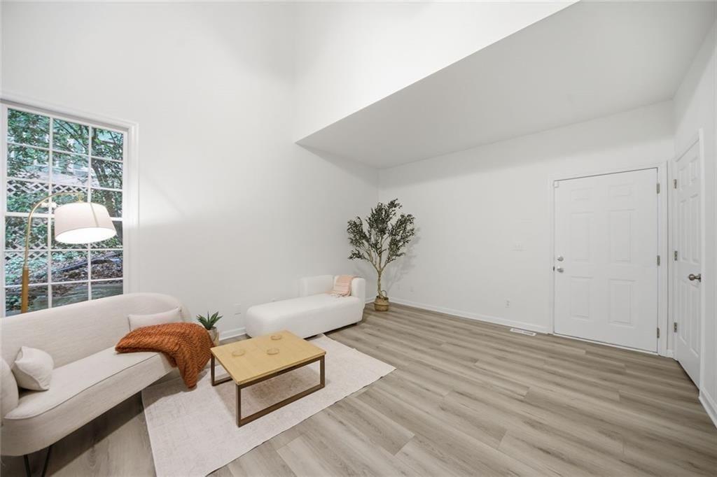 3075 Park Chase