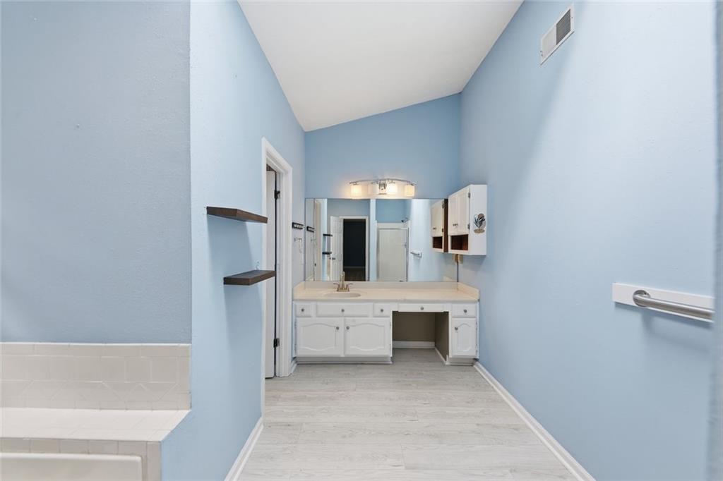 310 Crescentview Court