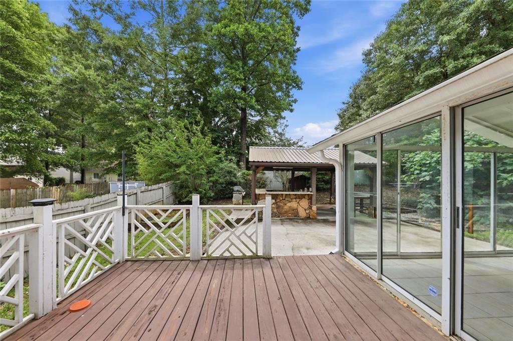 310 Crescentview Court