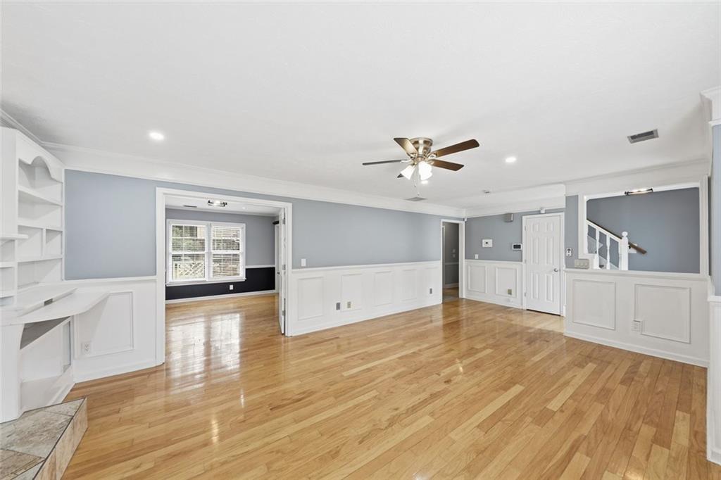 310 Crescentview Court
