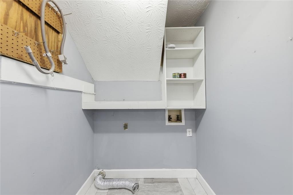 310 Crescentview Court