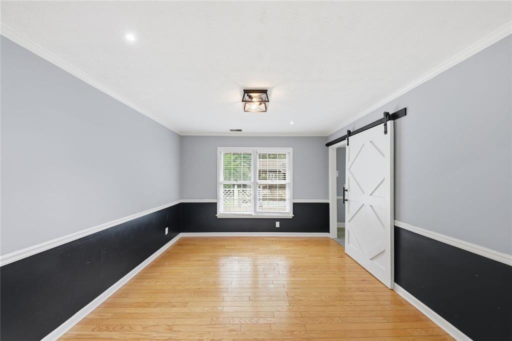 310 Crescentview Court