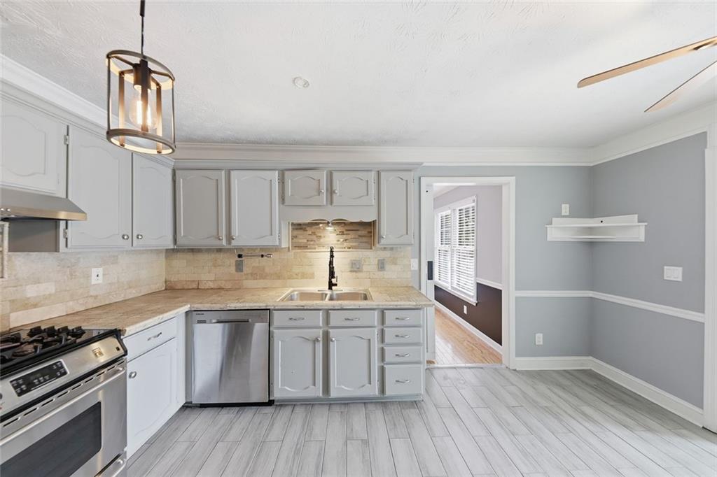 310 Crescentview Court