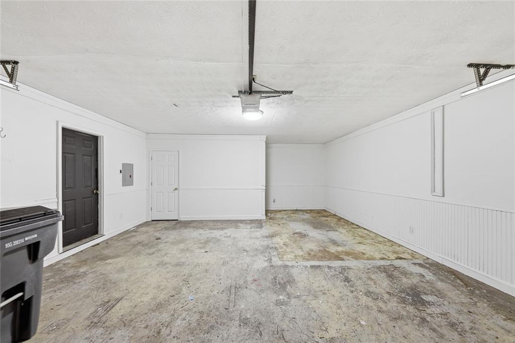 310 Crescentview Court