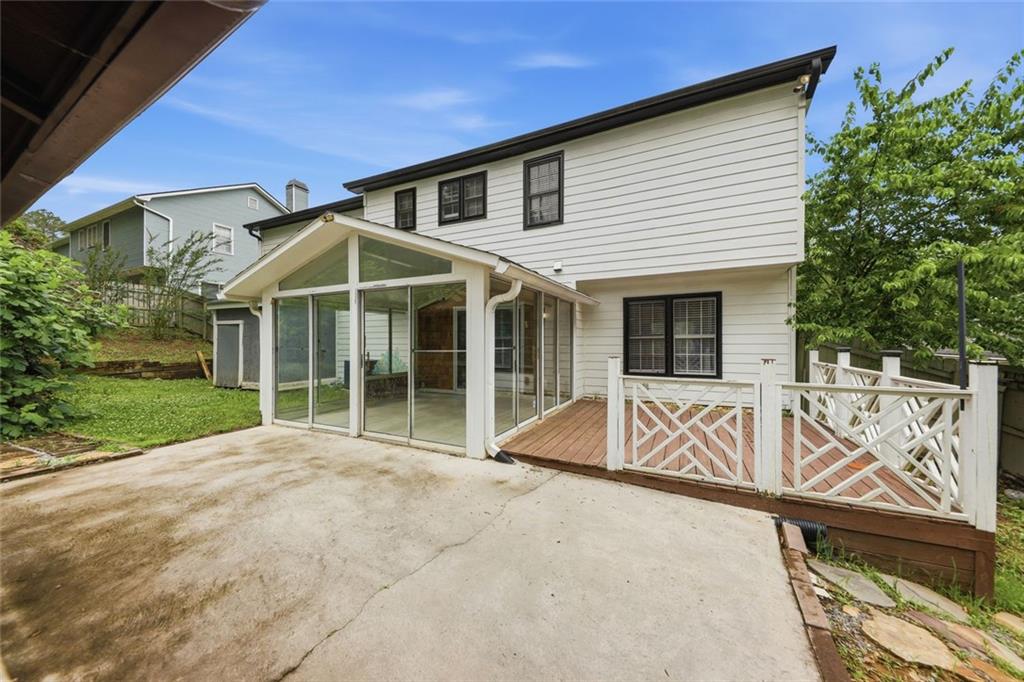 310 Crescentview Court