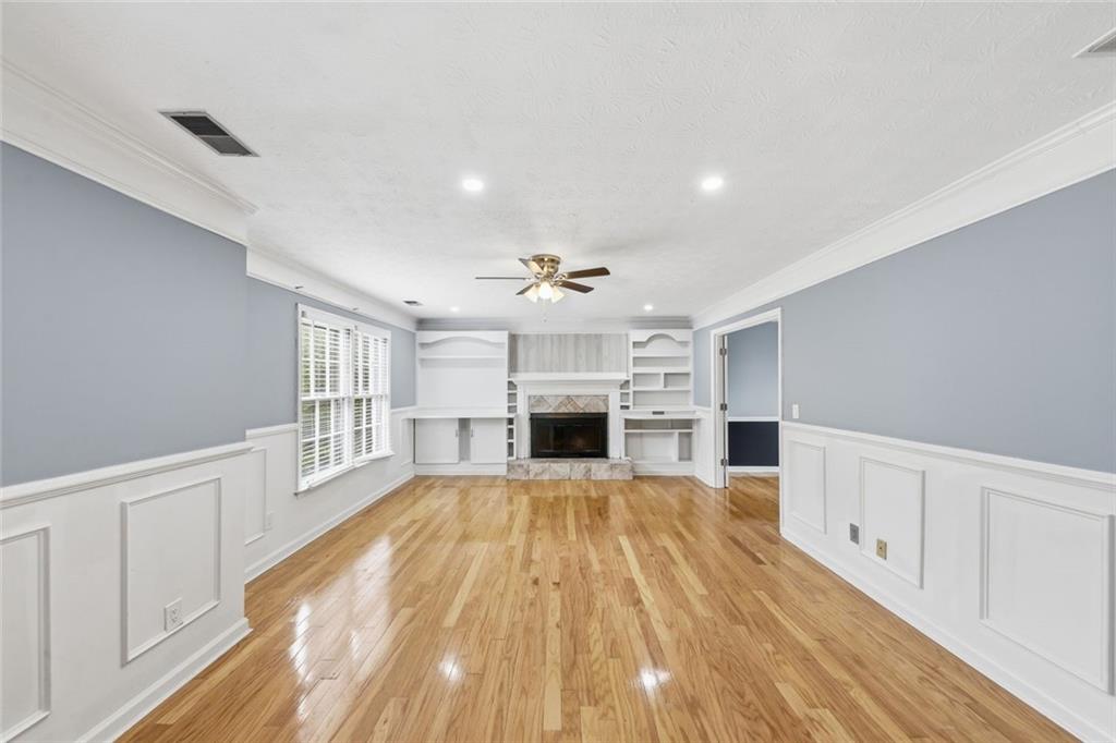 310 Crescentview Court