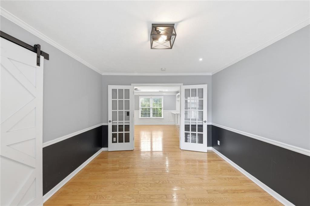 310 Crescentview Court