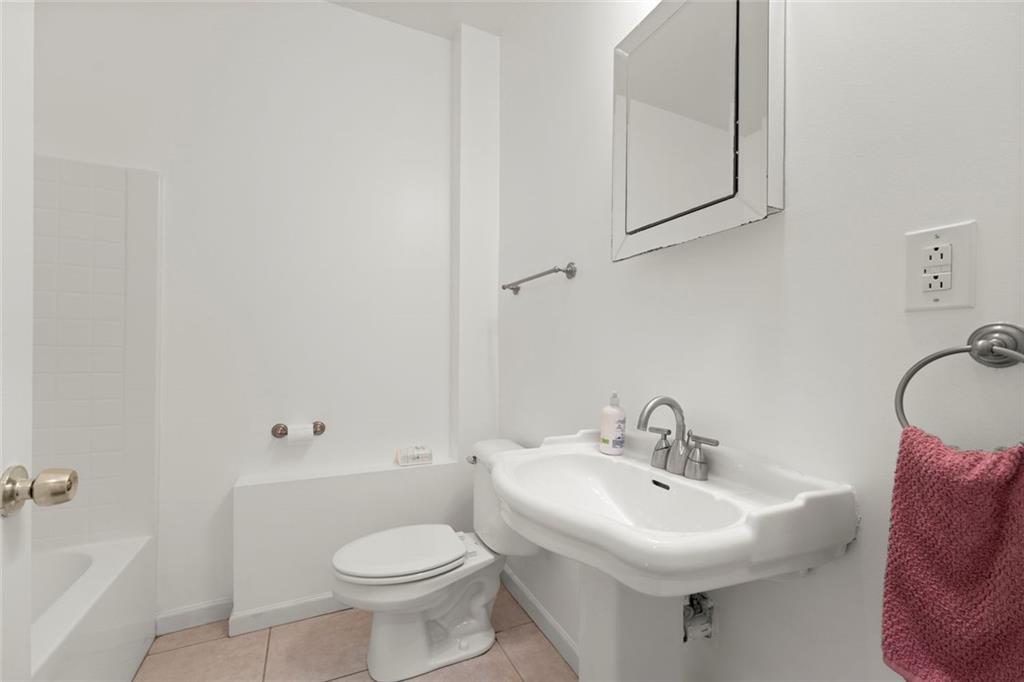 3552 Crown Peak Court