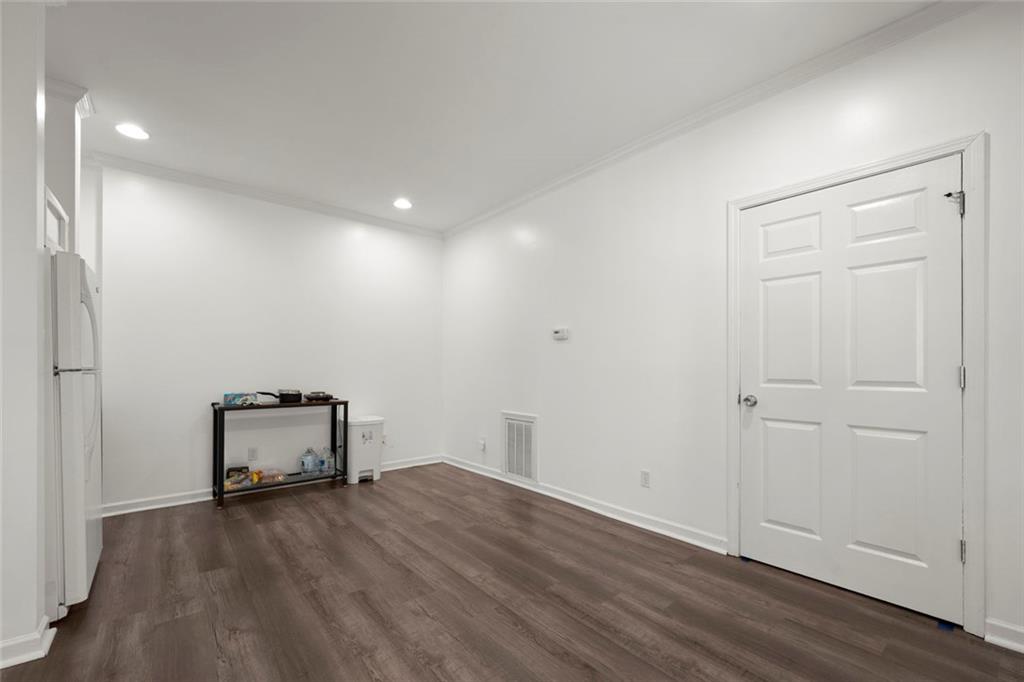 3552 Crown Peak Court