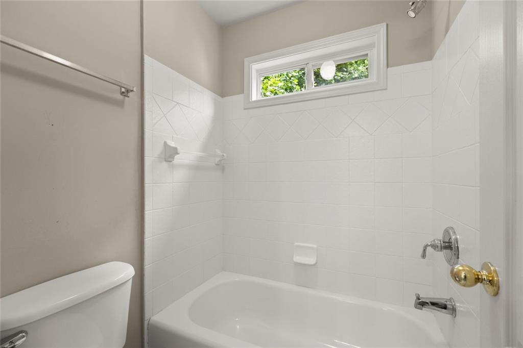 3552 Crown Peak Court