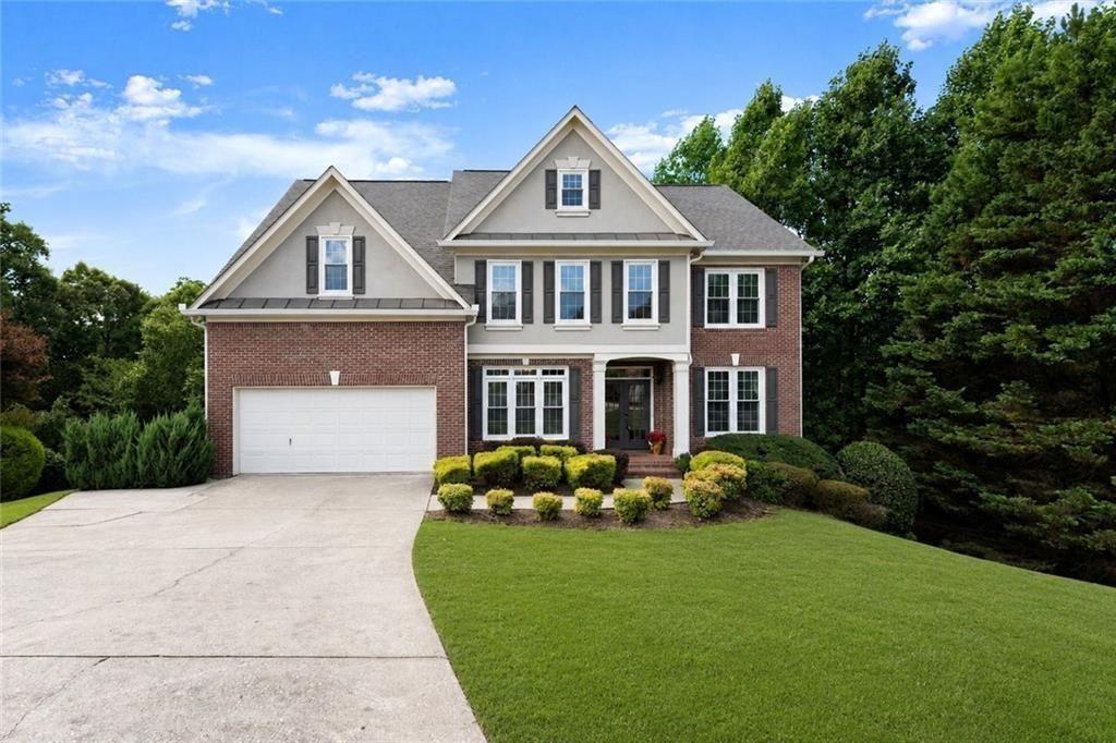 3552 Crown Peak Court